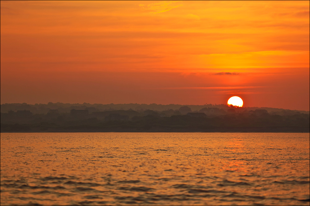 IMAGE: http://benjacobsenphoto.com/blog/wp-content/uploads/2009/08/img_1018.jpg